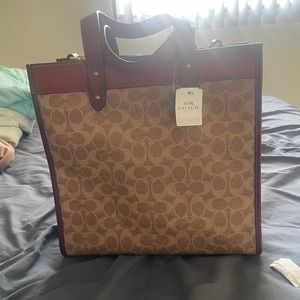 NWT Coach Field Tote  C0076 in Signature Tan Truffle Rust
